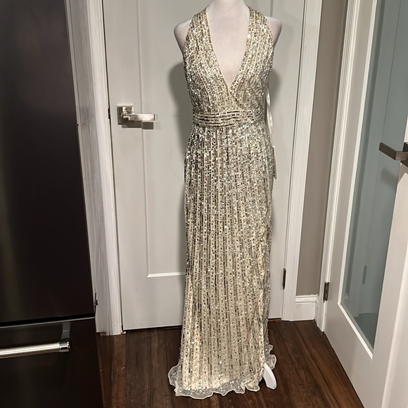 Mac Duggal 5759 - Embellished Halter Evening Gown Size 10 NWT - Picture 4 of 7